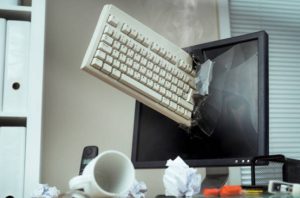 電腦螢幕壞掉症狀